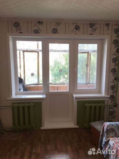 Балконный блок с окнами (дверь на балкон)