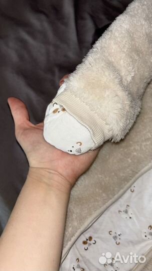 Меховой утепленный комбинезон для малыша