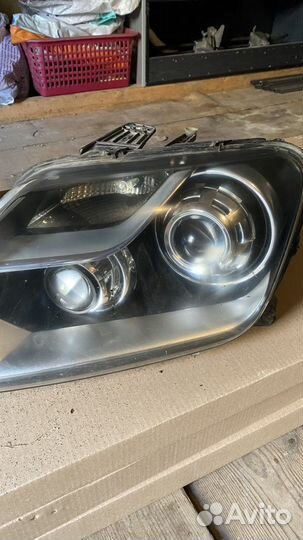 Передние фары Volkswagen Amarok