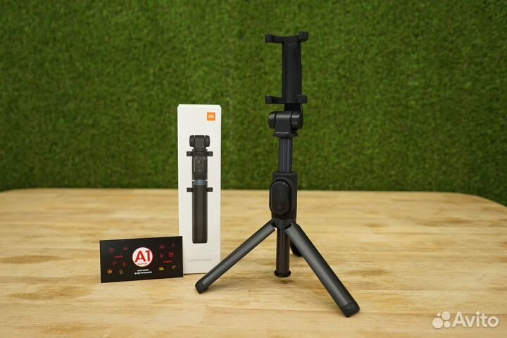 Монопод-трипод Xiaomi Mi Selfie Stick Tripod