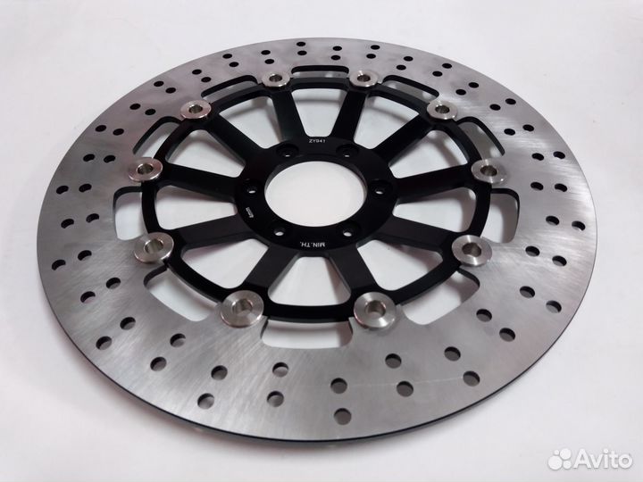 Диск тормозной передний черный на Honda CBR XX Bla