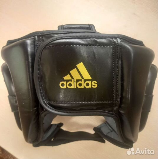 Боксерский шлем