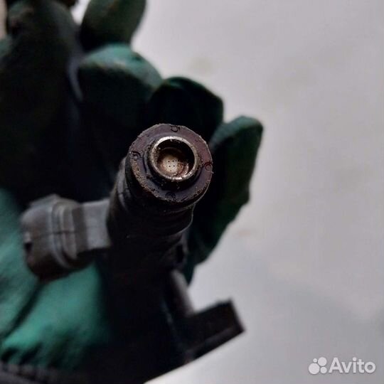 Топливная рампа в сборе kia spectra 1.6 2009