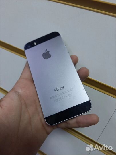 iPhone 5S, 16 ГБ