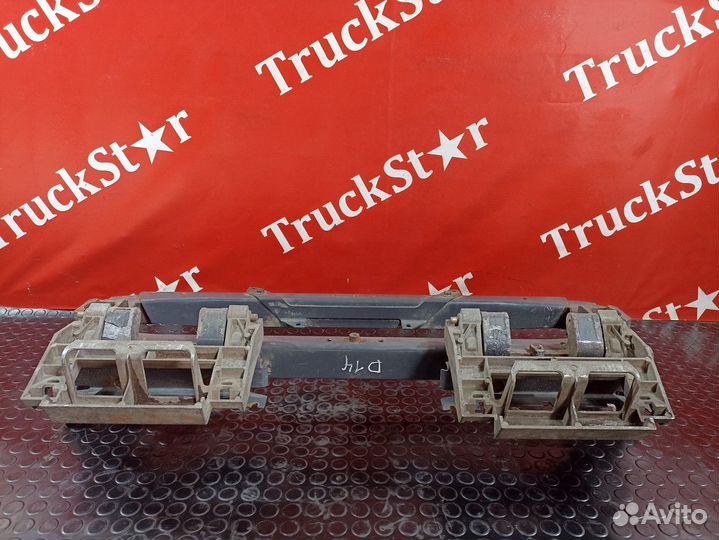 Кронштейн подножек обслуживания