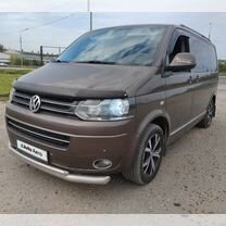 Volkswagen Multivan 2.0 AMT, 2010, 180 000 км, с пробегом, цена 2 200 000 руб.