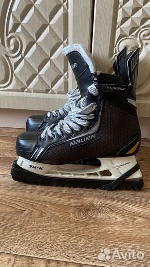 Хоккейные коньки bauer
