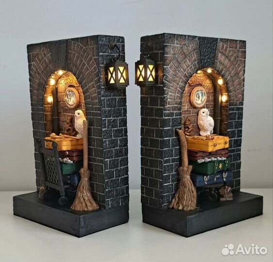 Держатель для книг. Платформа 9 Гарри Поттер