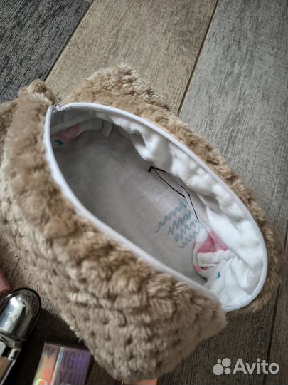 Косметичка с косметикой новое