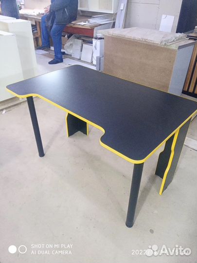 Компьютерный/геймерский стол