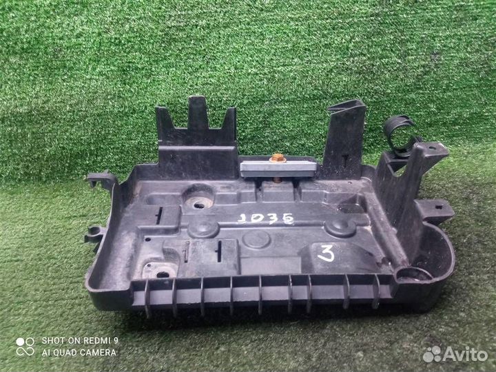 Площадка под АКБ Opel Corsa D (2006-2015)