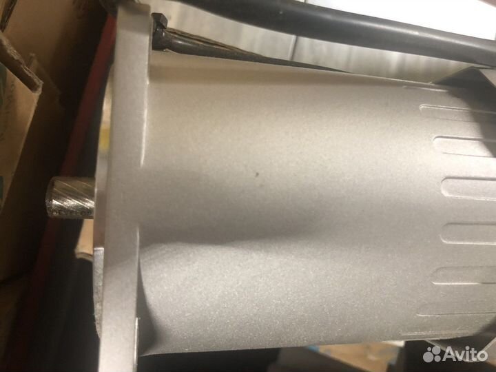 Электродвигатель универсальный M-5IK150U-CFV