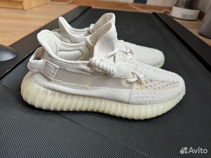 Кроссовки Adidas Yeezy boost 350V2 Bone оригинал