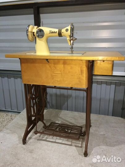 Швейная машинка