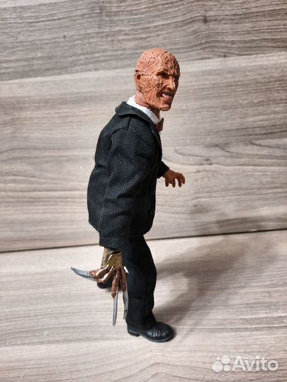 Freddy Krueger / Hellraiser / Neca