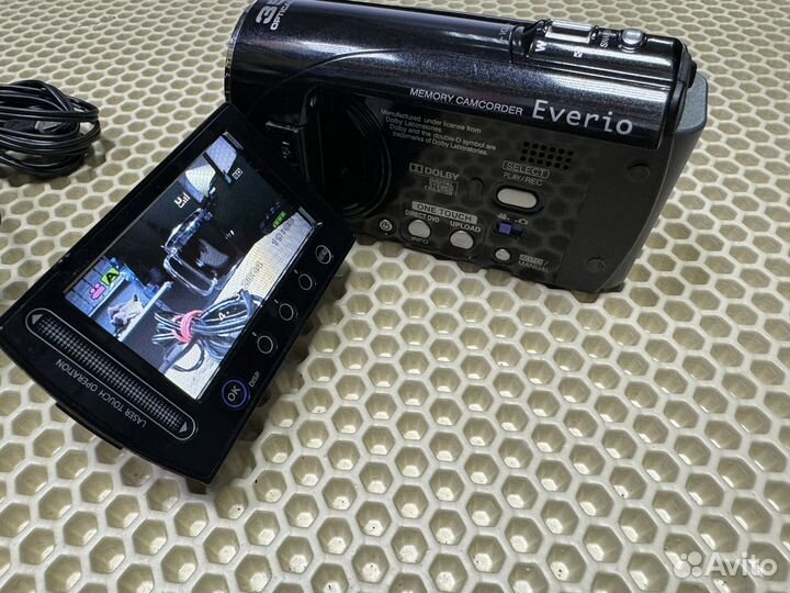 Видеокамера JVC Everio GZ-MS100