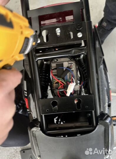 Электроскутер 8Sk