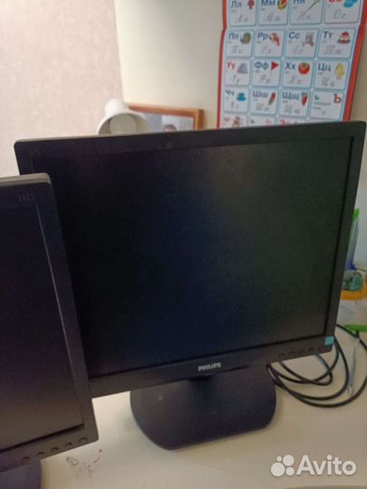 Монитор Philips