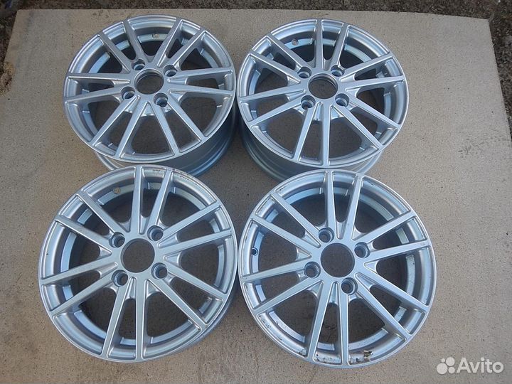 Комплект дисков литых R13 4*100 j4,5 ET43 DIA67,1