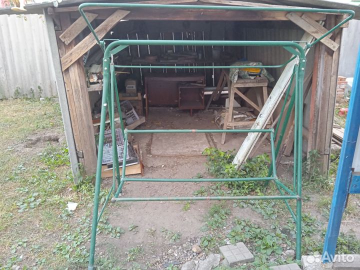 Садовая качеля