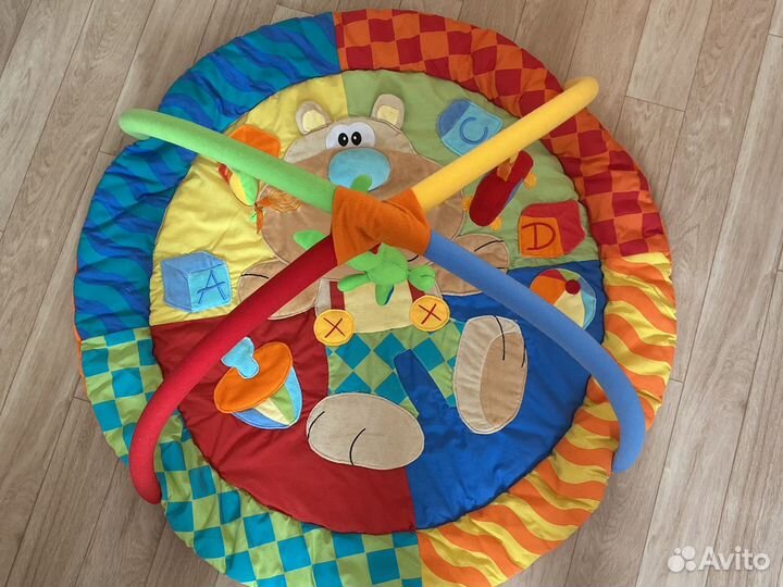Развивающий коврик для малышей