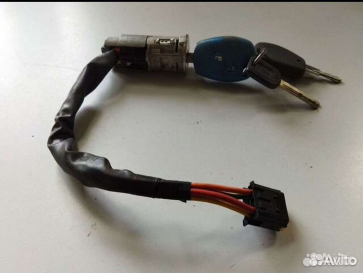 Замок зажигания Рено Логан 2