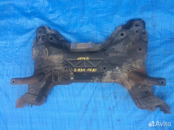 Балка передняя pegeout 3008