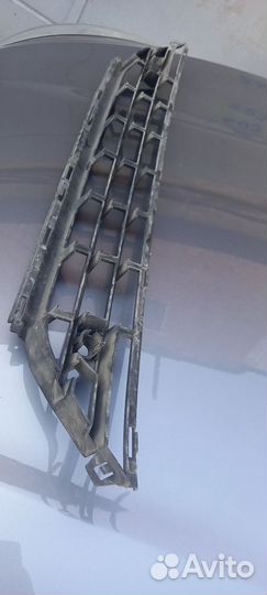 Решетка бампера volvo xc60