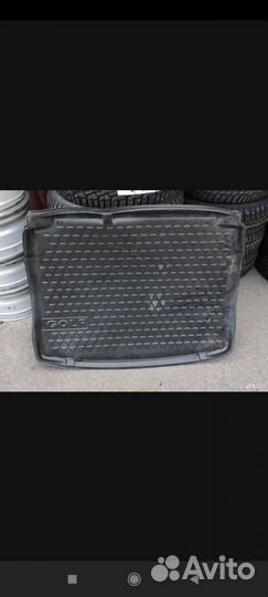 Коврик в багажник Golf 5-6