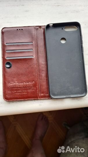 Продаю чехол книжка кожаный на huawei honor 7c