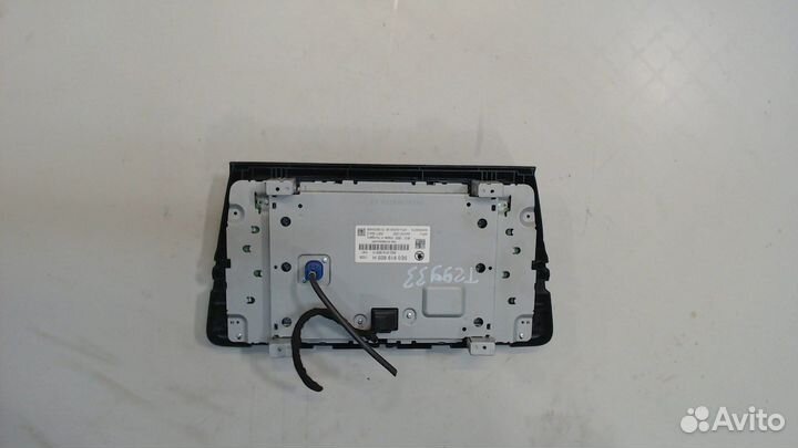 Панель управления магнитолой Skoda Octavia (A7), 2