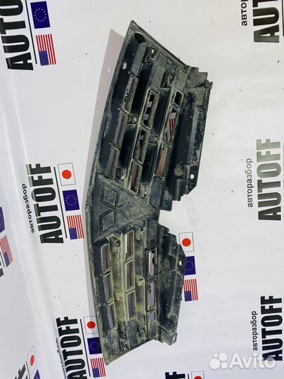 Решетка радиатора для Mitsubishi L200 (2014-2023)