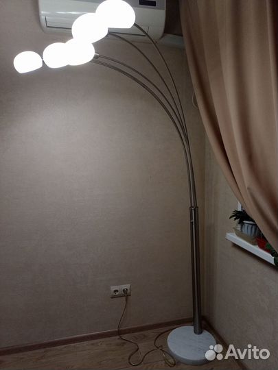 Светильник напольный