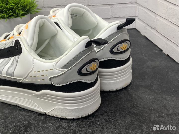 Кроссовки демисезонные Adidas