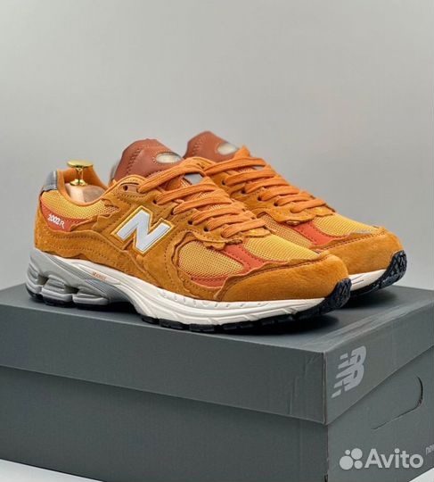 Спортивные кроссовки New Balance 2002R