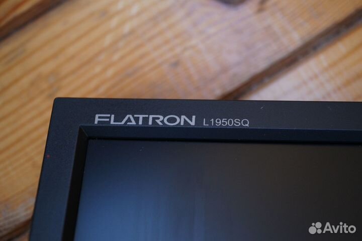 Монитор ЖК 19