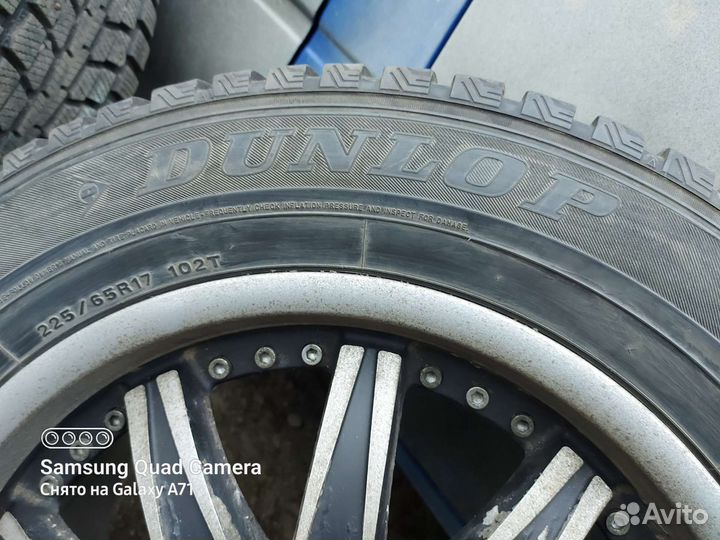 R17 Dunlop SP Winter Ice 01 225/65, PCD 5x108 DIA 63.4