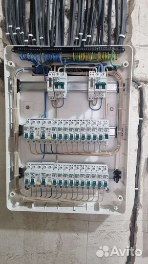 Электромонтажник