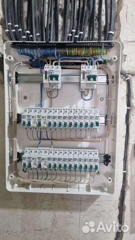 Электромонтажник