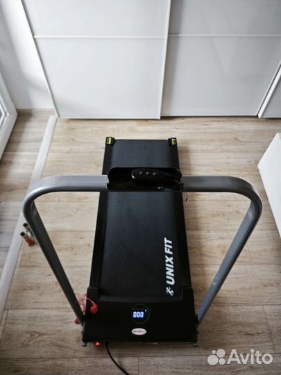 Беговая дорожка unixfit r-200v