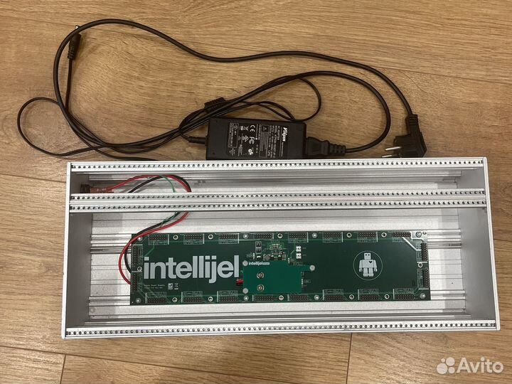 Еврорек кейс, Eurorack case Intellijel