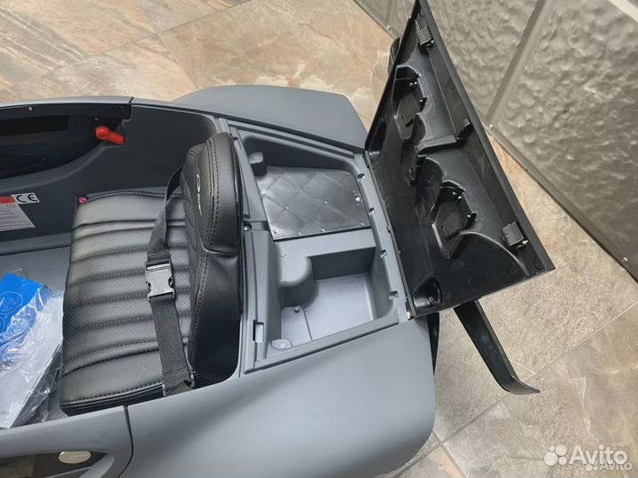 Детский электромобиль Bugatti Divo HL338