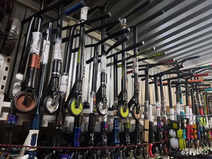 Трюковой самокат Zorg