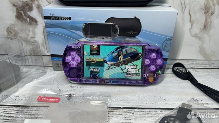 Игровая присиавка psp 3008 64gb + 75 игр