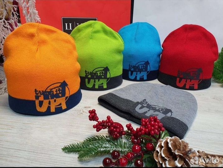 Новая. Тёплая шапка от 5 лет
