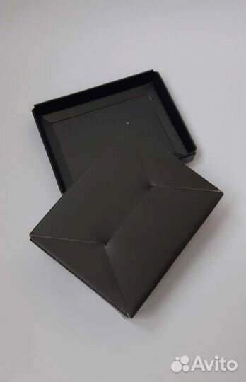 Коробки Иль Де Ботэ