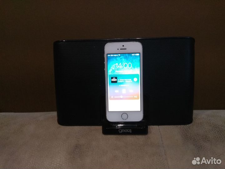 Зарядка для iPhone с музыкой Gear 4 StreetParty 5