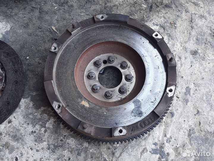 Маховик 2.2 HDI Peugeot Boxer 5 ст кпп
