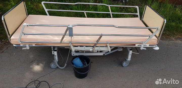Кровать медицинская
