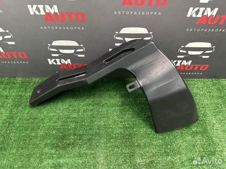 Воздуховод салона правый Audi A6 C6 Quattro 3.2